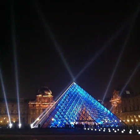 Appartamento Lovely 10 Min Walk To Louvre 3 Persons