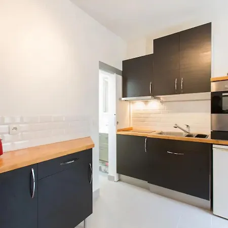 Appartamento Lovely 10 Min Walk To Louvre 3 Persons Parigi